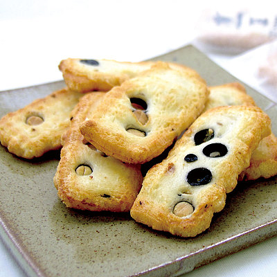 成城石井 丹波篠山黒大豆おかき 250g(約37枚)