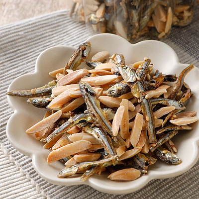 【送料込み】成城石井 おさかなスナック アーモンド小魚 115g×6個