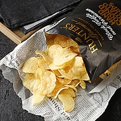 【送料込み】ハンターズ 黒トリュフ&パルメザンフレーバー ポテトチップス 125g×12個