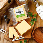 成城石井 アイルランドチェダー 200g | D+2