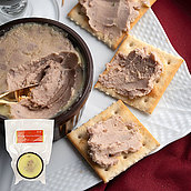 成城石井自家製 国産豚肉とフォアグラのリエット 100g | D+2 / 年内お届け12月26日注文まで / 1月1-6日着不可