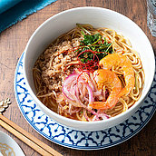 成城石井自家製 ココナッツクリームで仕立てた濃厚トムヤムヌードル | D+2 / 消費期限:発送日より2日間 | 今週のおすすめ