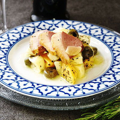 2成城石井自家製 2種ナチュラルチーズと鴨スモークのオイル漬け 170g(個形量130g) | D+2