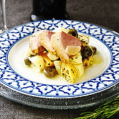 成城石井自家製 2種ナチュラルチーズと鴨スモークのオイル漬け 170g(個形量130g) | D+2