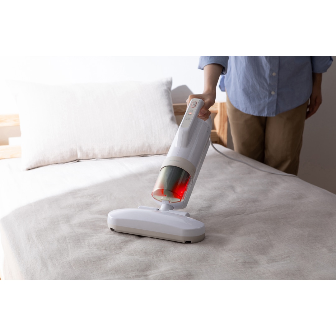 <アイリスオーヤマ>布団クリーナー 【アイボリー】 アイボリー