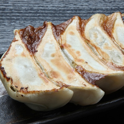 【冷凍】＜栃木　宇都宮餃子「さつき」＞セット