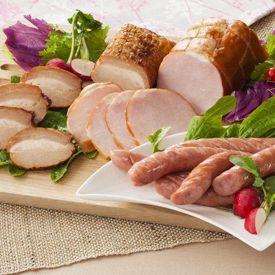 【冷蔵】<三重 伊賀上野の里>つるし焼豚&ロースハム&ウインナー詰合せ