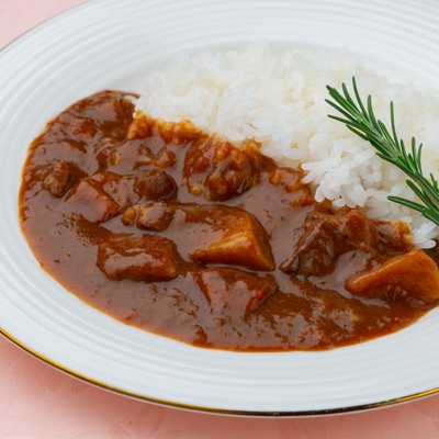 <「横浜ロイヤルパークホテル」>監修 野菜入りビーフカレー(8食)