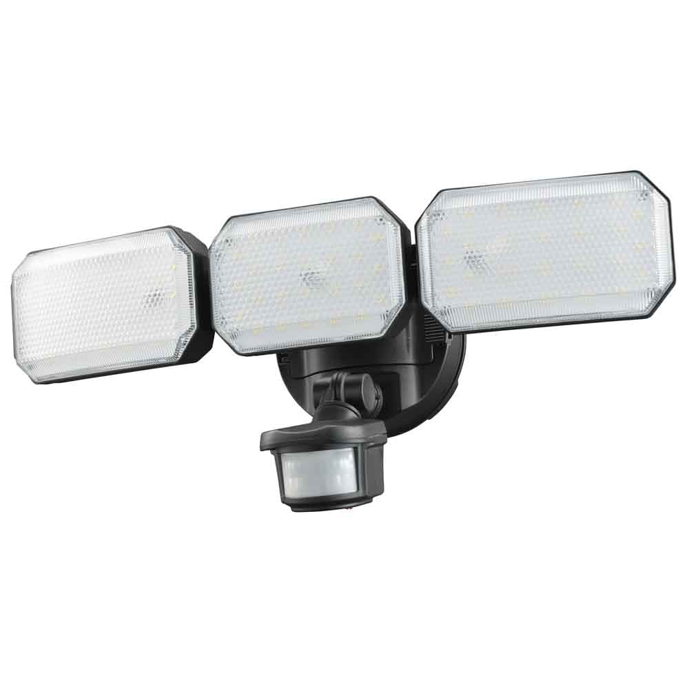 充電池式防犯センサーライト3灯2500lm（充電池付属） LS-B313<br>センサーライト 充電池 3灯 防犯センサー 防犯 威嚇 人感 明暗 防水 屋外 オーム電機