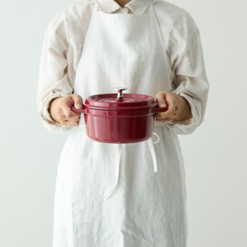 ストウブ(staub) STAUB ストウブ ピコ・ココット ラウンド 18cm 1.7L ボルドー 限定色 鋳物ホーロー鍋 国内正規品 生涯保証付き