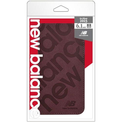 エム・ディー・シー(エムディーシー) iPhone 15 new balance 手帳ケース/スタンプロゴスエード/バーガンディ