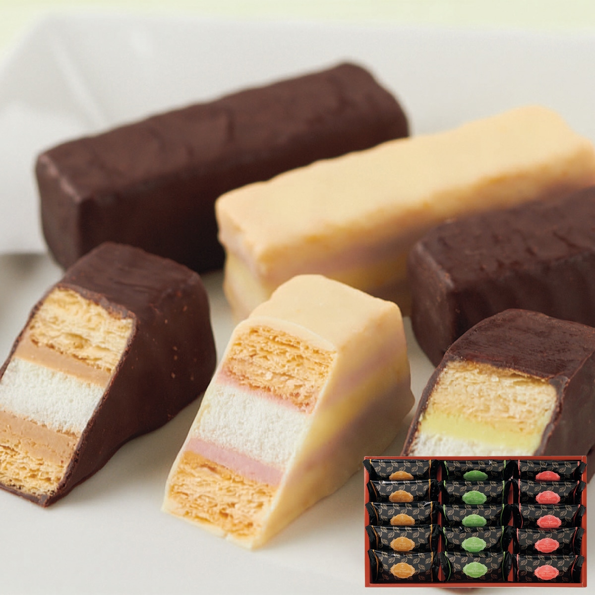 お歳暮 御歳暮 早割 冬ギフト 帰歳暮 ギフト プレゼント 送料無料 ギフト 2025 「銀座千疋屋」銀座ミルフィーユ 「PGS-073」 スイーツ 洋菓子 銀座千疋屋 焼菓子 ミルフィーユ PGS-073【GF】