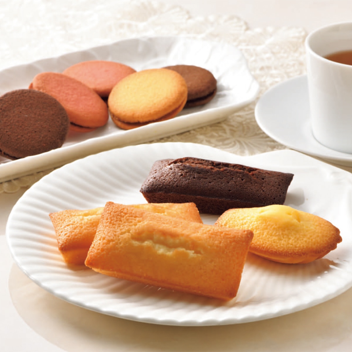 お歳暮 御歳暮 早割 冬ギフト 帰歳暮 ギフト プレゼント 送料無料 ギフト 2025 「神戸北野ホテル」焼菓子アソートギフト 「KYA-12」 スイーツ 洋菓子 焼菓子 神戸北野ホテル フィナンシェ マドレーヌ ラングドシャ KYA-12【GF】