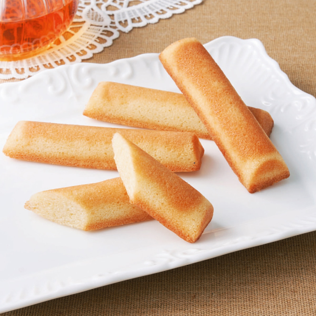 お歳暮 御歳暮 早割 冬ギフト 帰歳暮 ギフト プレゼント 送料無料 ギフト 2025 「ボストン」広島レモンスティックケーキ 「T20-4A」 スイーツ 洋菓子 ボストン 広島 レモンスティックケーキ T20-4A【GF】