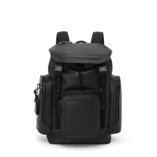 ＜TUMI＞TUMI HARRISON 「スモール・グリフィン」フラップ・バックパック DBM
