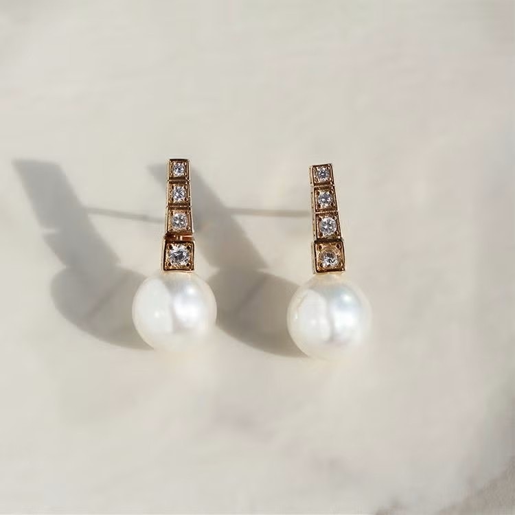 <アビステ>マジョルカパールプチビジューピアス3260019