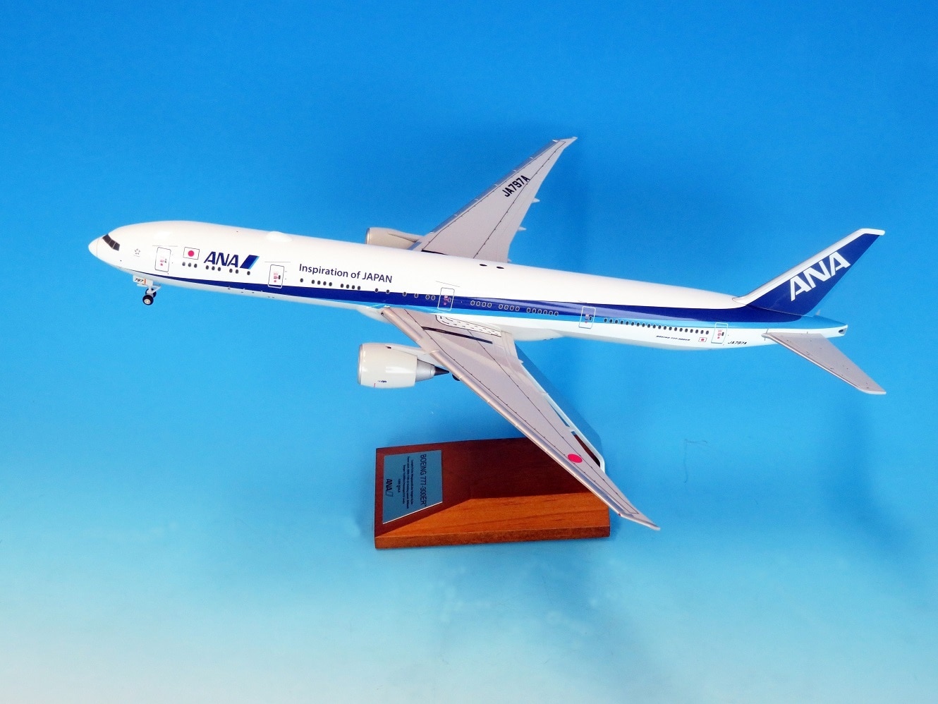 NH20212 1:200 777-300ER JA797A ANA国際線 完成品