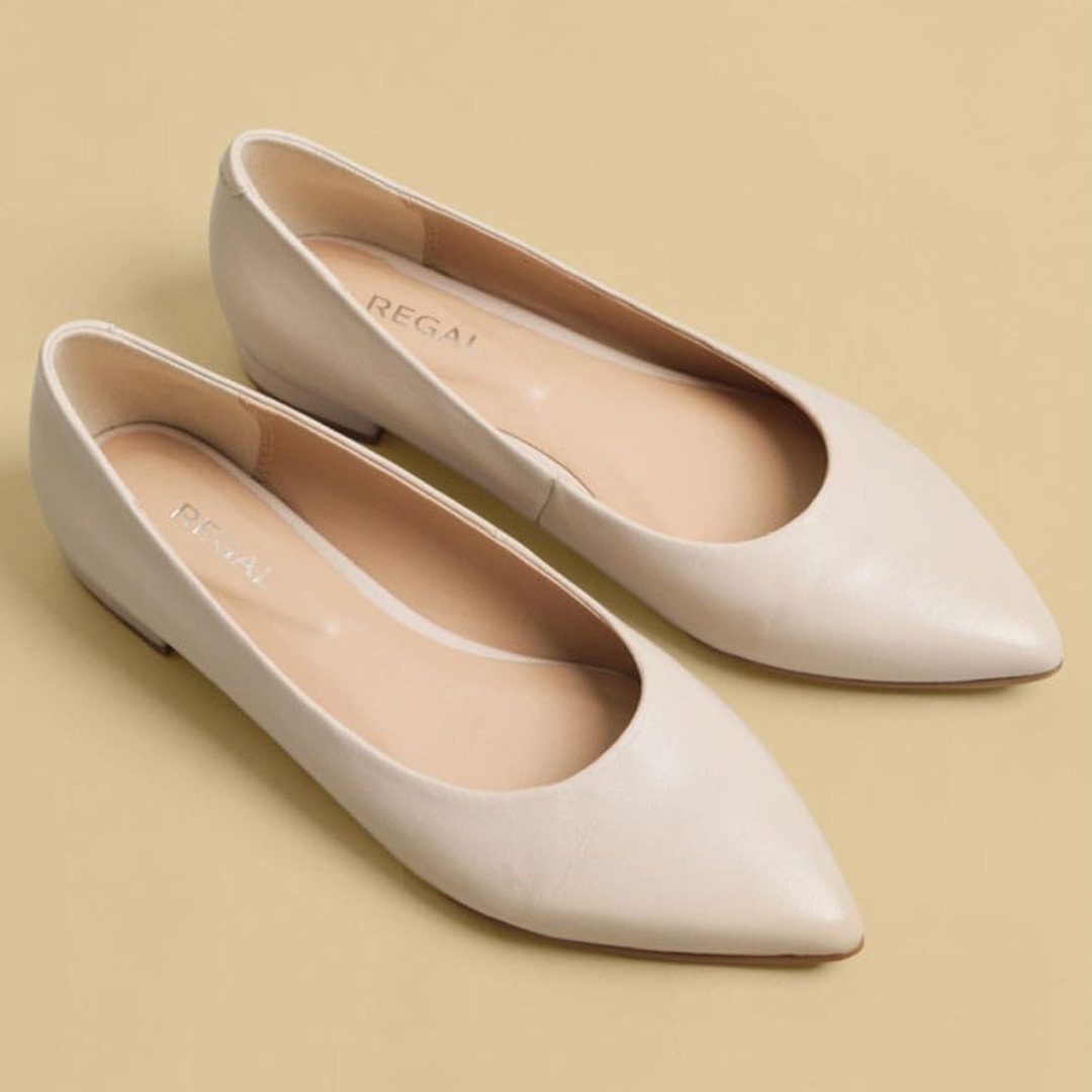 REGAL F37R ポインテッドトウフラットシューズ アイボリー リーガル フラットシューズ 送料無料