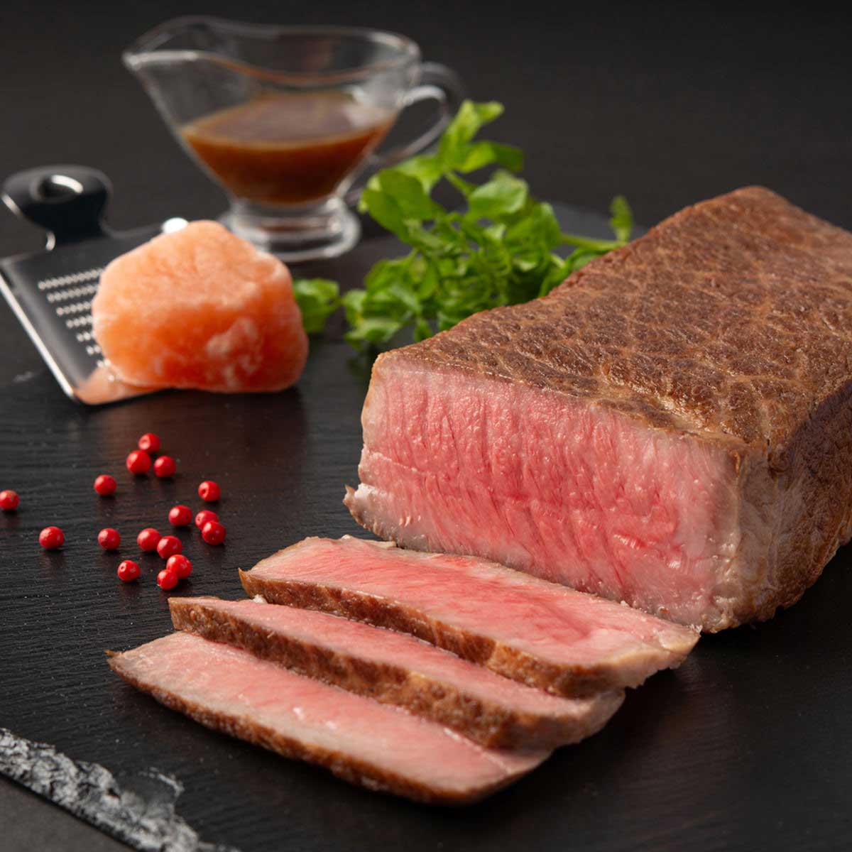 山形 グルメ小僧万吉 米沢牛 ロース肉 ローストビーフキット〔ロース塊肉500g、調味料、専用おろし金〕牛肉 ブロック