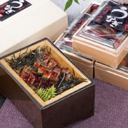 鹿児島産うなぎ、地元の米、独自に開発した手作りのタレで仕上げたうなぎせいろ蒸し弁当(冷凍)〔6個〕 南竹鰻加工(有)・鹿児島県