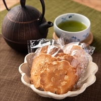 足助塩と煎餅5種セット〔足助塩200g、足助塩せんべい105g×3種、八丁味噌せんべい105g、落花煎餅10枚〕 愛知県 せんべい 塩 スズマン本舗