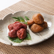 梅ごのみ〈極〉うす・しそセット　株式会社福梅　福井県　種が小さく肉厚な福井梅を使用した若狭町特産の美味しい梅干し