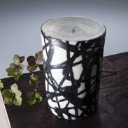 ”和ろうそく　灯之香（龍黒）　Φ10cm×H15_　小大黒屋商店　福井県 創業150年の老舗が、木型から芯まで日本製にこだわり完全自社生産”