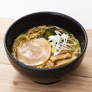 創業57年の製麺会社だからできた本格的なうまさを手軽に味わえる 即席袋麺「室蘭カレーラーメン」10袋10食 株式会社室蘭製麺・北海道 【沖縄・離島 配送不可】