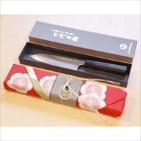 三徳包丁(極上本霞研ぎ仕上げ) 〔刃渡り18cm、全長32cm、重量160g/両刃〕 包丁 調理器具 まるしん真琴作 田所刃物