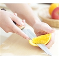 ペティ切付型包丁 極上本霞研ぎ鏡面仕上げ 〔刃渡り15cm、全長27.5cm、重量90g/両刃〕 包丁 調理器具 まるしん真琴作 田所刃物