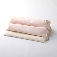 ポジーネ枕 株式会社丸井商事 静岡県 頭部用としてはもちろん、足底を支えるクッションとしても使いやすい枕。