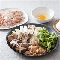 火内鶏 簡単鶏すきセット 〔比内地鶏スライス130g×3、比内地鶏鶏だんご100g×1、あきた鶏すきタレ鶏うまし360ml×1〕