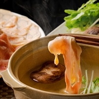 火内鶏 しゃぶしゃぶセット 〔比内地鶏スライス300g×2、比内地鶏鶏だんご100g×1、比内地鶏味だし250ml×1〕 鶏肉