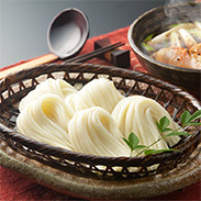 稲庭　麺の彩りギフト　株式会社後文　秋田県　「稲庭うどん」「稲庭うどん国産」「稲庭素麺国産」「稲庭冷麦国産」。4種類の麺をセットにしました。