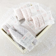 南国土佐より森のやすらぎセットA 有限会社戸田商行 高知県 100%天然素材!伝統的な緩衝材「木毛」の快適グッズ。