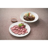 ブラッセリートモ　黒毛和牛のローストビーフとビーフシチュー