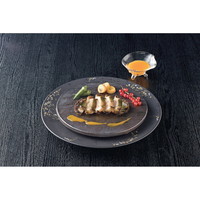 日本料理店の天然あわびステーキ