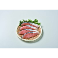 三協水産 北海道日高沖 船上活〆桜鱒切身と秋鮭切身【沖縄県・離島 配送不可】