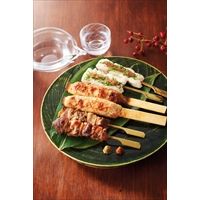 神楽坂 文ちゃん 近藤店主監修 比内地鶏串焼 3種計18本 詰め合わせ〔比内地鶏モモ肉串30g×6、比内地鶏ムネ肉串30g×6、比内地鶏つくね串40g×6、海幸塩30g×1、練り梅×1、わさび×1　〕肉・肉加工品