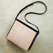 からむしのショルダーバッグ | 安達株式会社・山形県