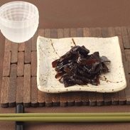 一度食べたらやめられない ご飯の友! 『わかめ煮』240g×5(紙袋入) | 株式会社山田海産物・兵庫県