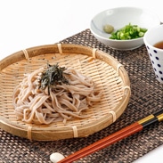 ちぢれ麺がつゆと良く絡む!〈乱切り手もみ蕎麦〉300g×6セット | 株式会社叶屋食品・群馬県