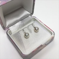 花珠真珠 フックピアス 伊勢志摩産 アコヤ本真珠 7.0～7.5mm K14WG 〔ピアス1ペア、専用ケース、保証書〕