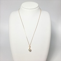 伊勢志摩産アコヤ本真珠 Kダイヤ入りスライドペンダント8.0-8.5mm 〔真珠8.0-8.5mm、チェーン45cm、専用ケース、保証書〕