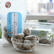 元気な魚と綺麗な水　〈麦飯石　500g〉養魚用　｜　美濃白川麦飯石株式会社・岐阜県