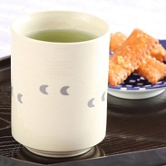 大堀相馬焼の陶器に新しい発想と感性で描く KACHI-UMA10 | KACHI-UMAプロジェクト(主催ガッチ)・福島県