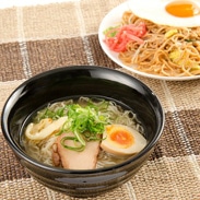 三陸産の新鮮な〈 サバだしラーメン 〉丹念な二度蒸し〈 石巻焼きそば 〉 各3個セット | 有限会社島金商店・宮城県