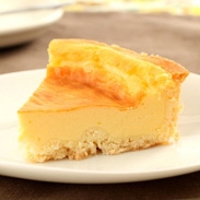 じゃばらの爽やかな香りと 濃厚な食感〈 じゃばらチーズケーキ 〉 | 焼きたてのパンサンタ・和歌山県