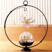 季節折々 風景楽しむ 伝統品を現代に〈 風鈴 風の音 〉 | 鍛冶工房弘光・愛知県