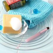 極細ブラシ いつもの洗顔にプラスする〈 小鼻専用洗顔ブラシ 〉桃　｜　有限会社瑞穂・広島県